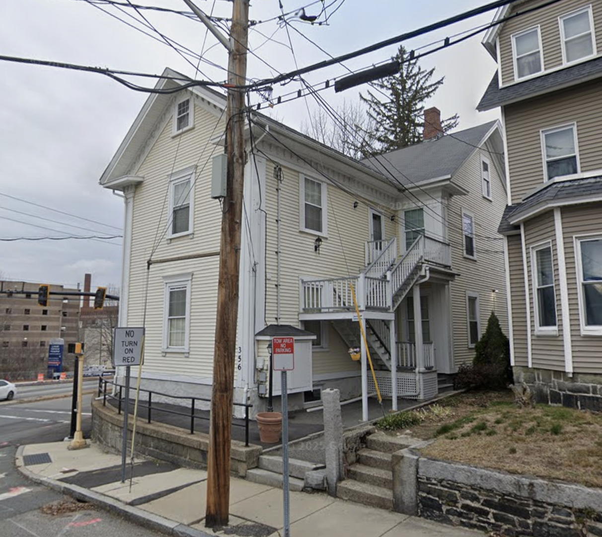 Lowell Apartment: 356 E Merrimack Street
