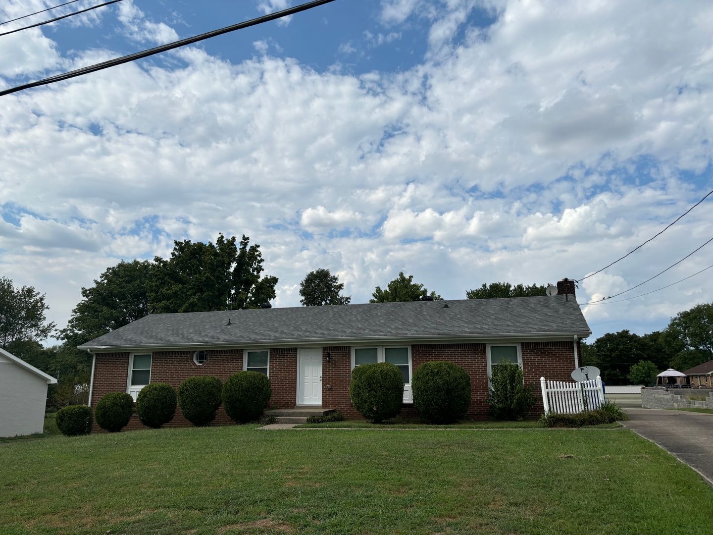 Clarksville House: 927 Kenwood Drive