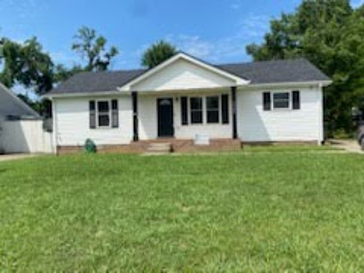 Oak Grove House: 1925 Timberline Circle