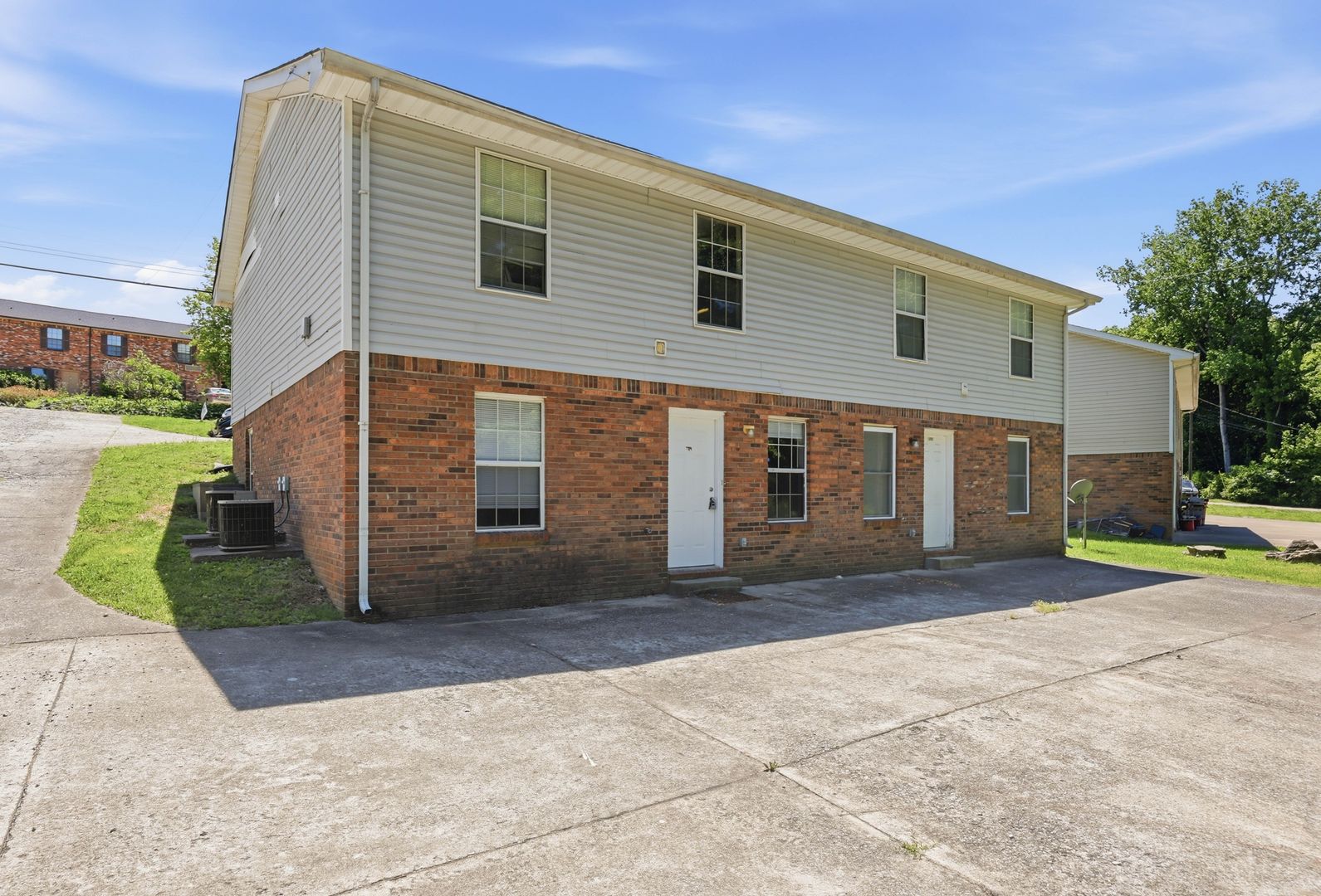 Clarksville Apartment: 705 Peachers Drive
