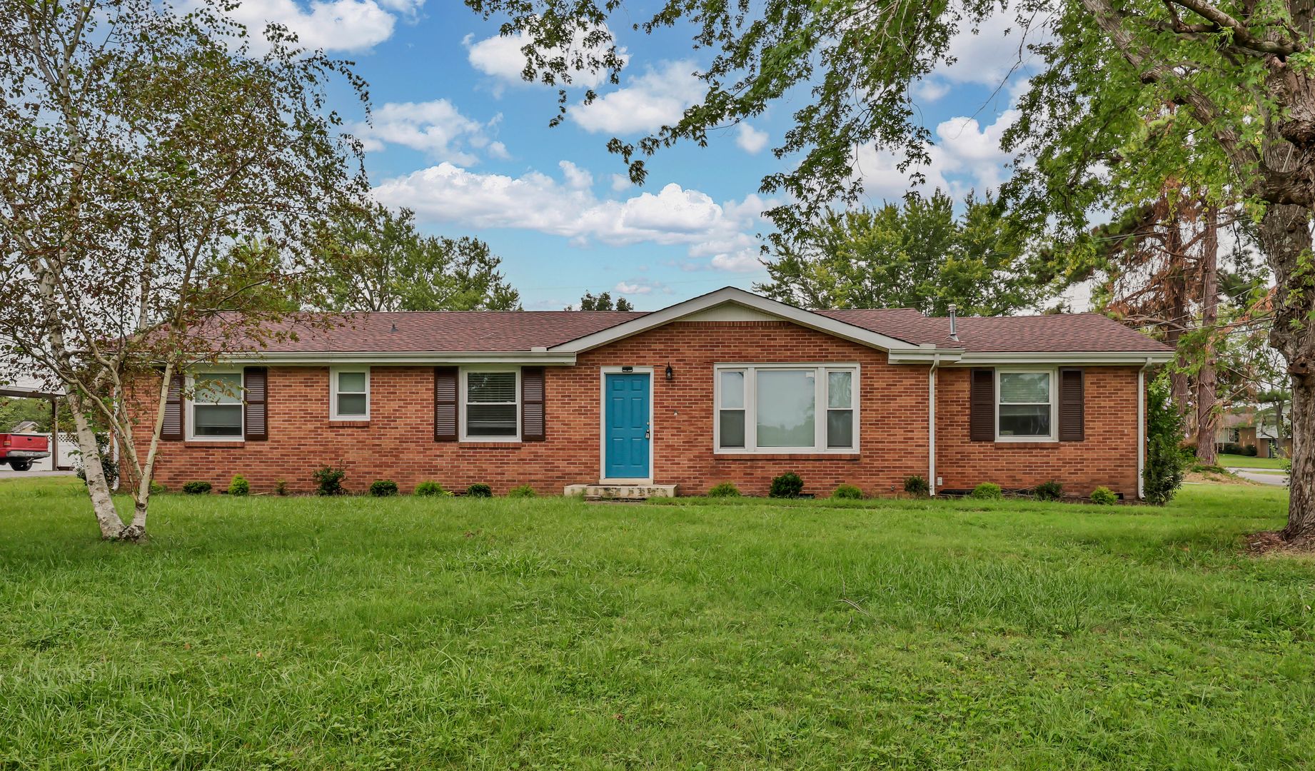 Clarksville House: 231 Alfred Dr