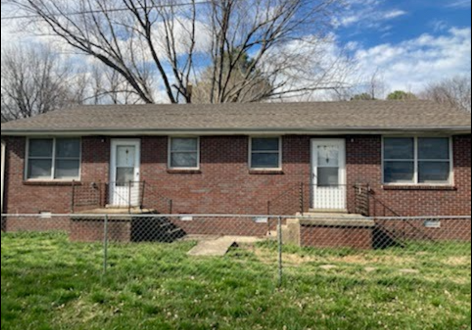 Oak Grove Apartment: Meadow Lane