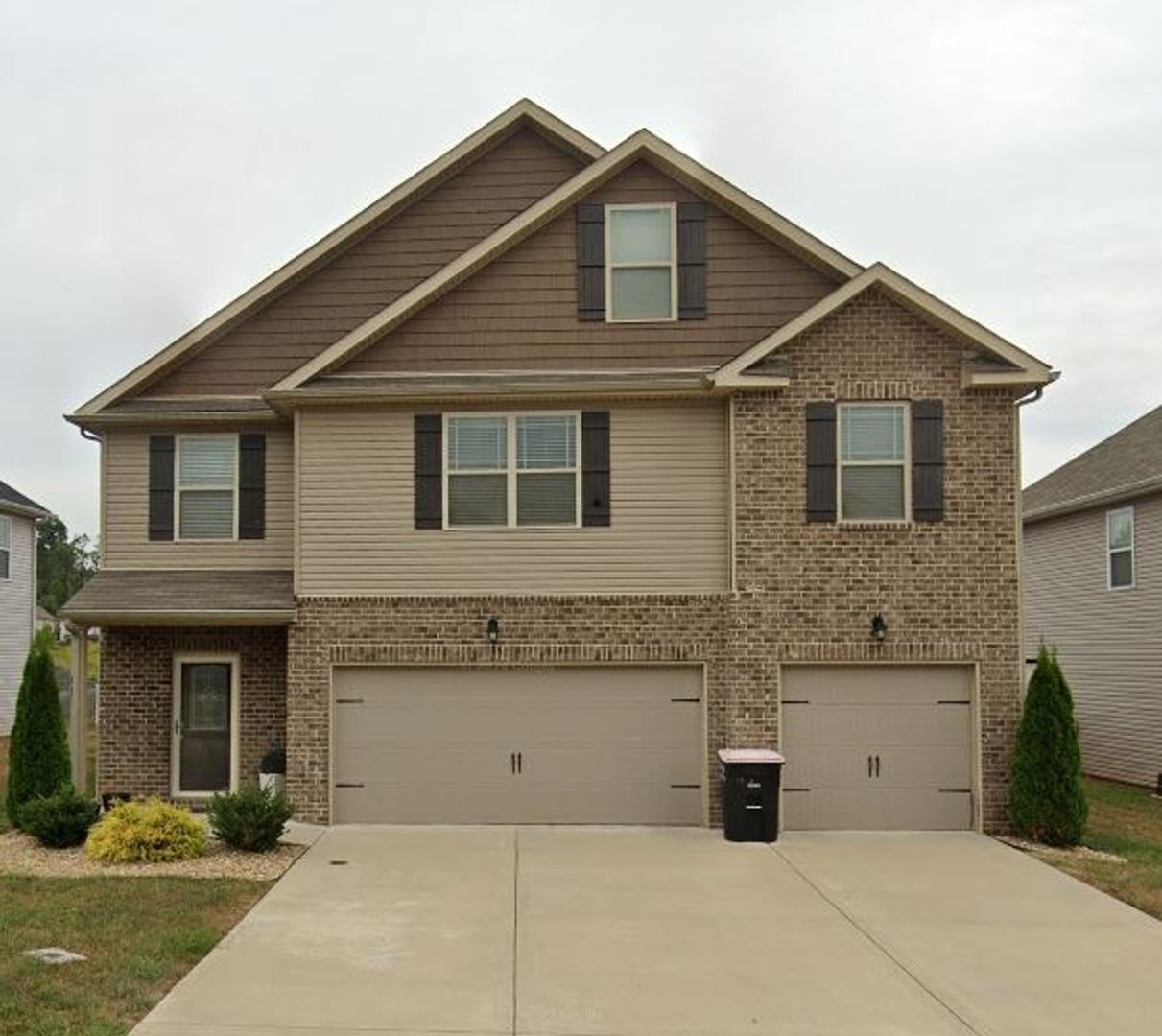 Clarksville House: 113 Darby Drive