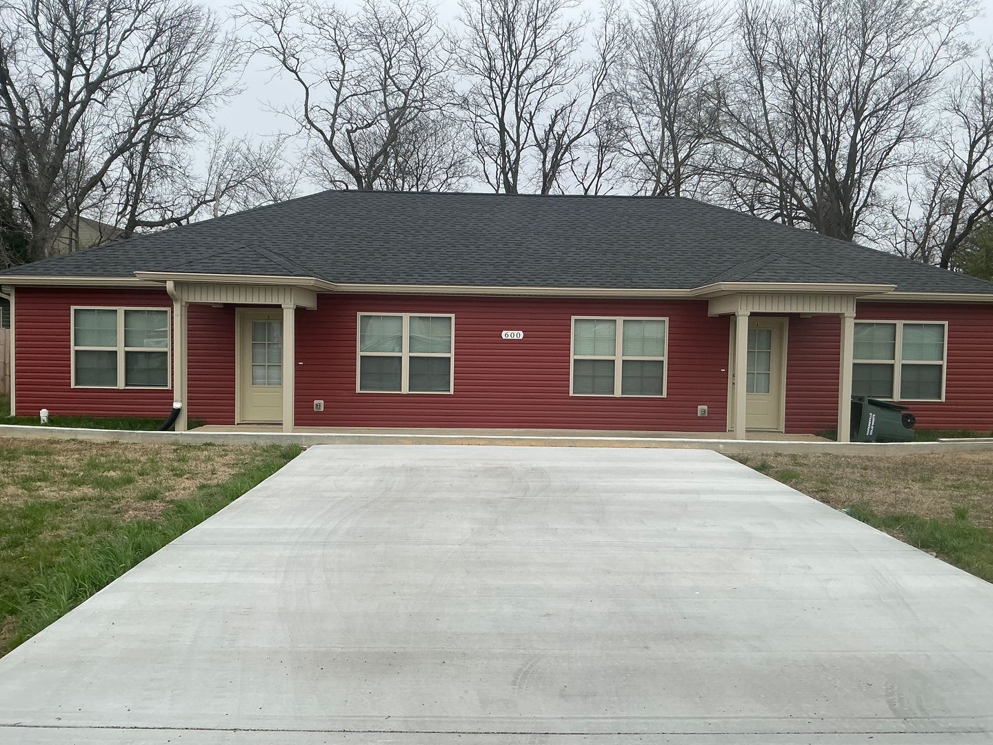 Hopkinsville Apartment: 600 Colonette Drive