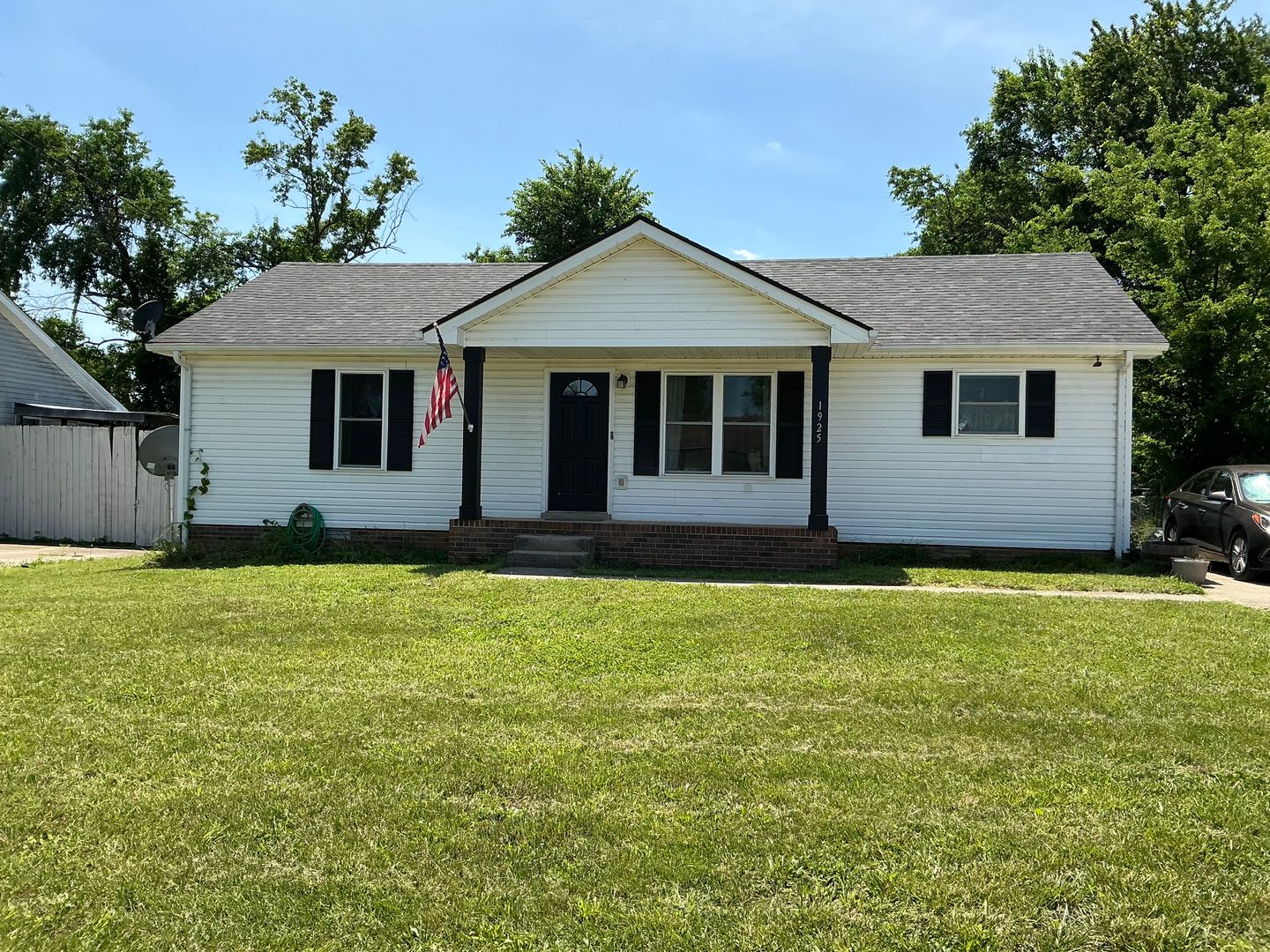 Oak Grove House: 1925 Timberline Circle