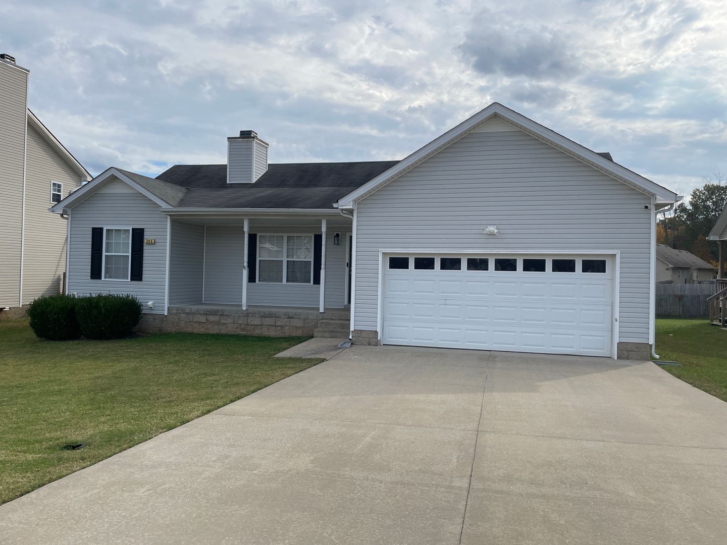 Clarksville House: 365 Andrew Drive