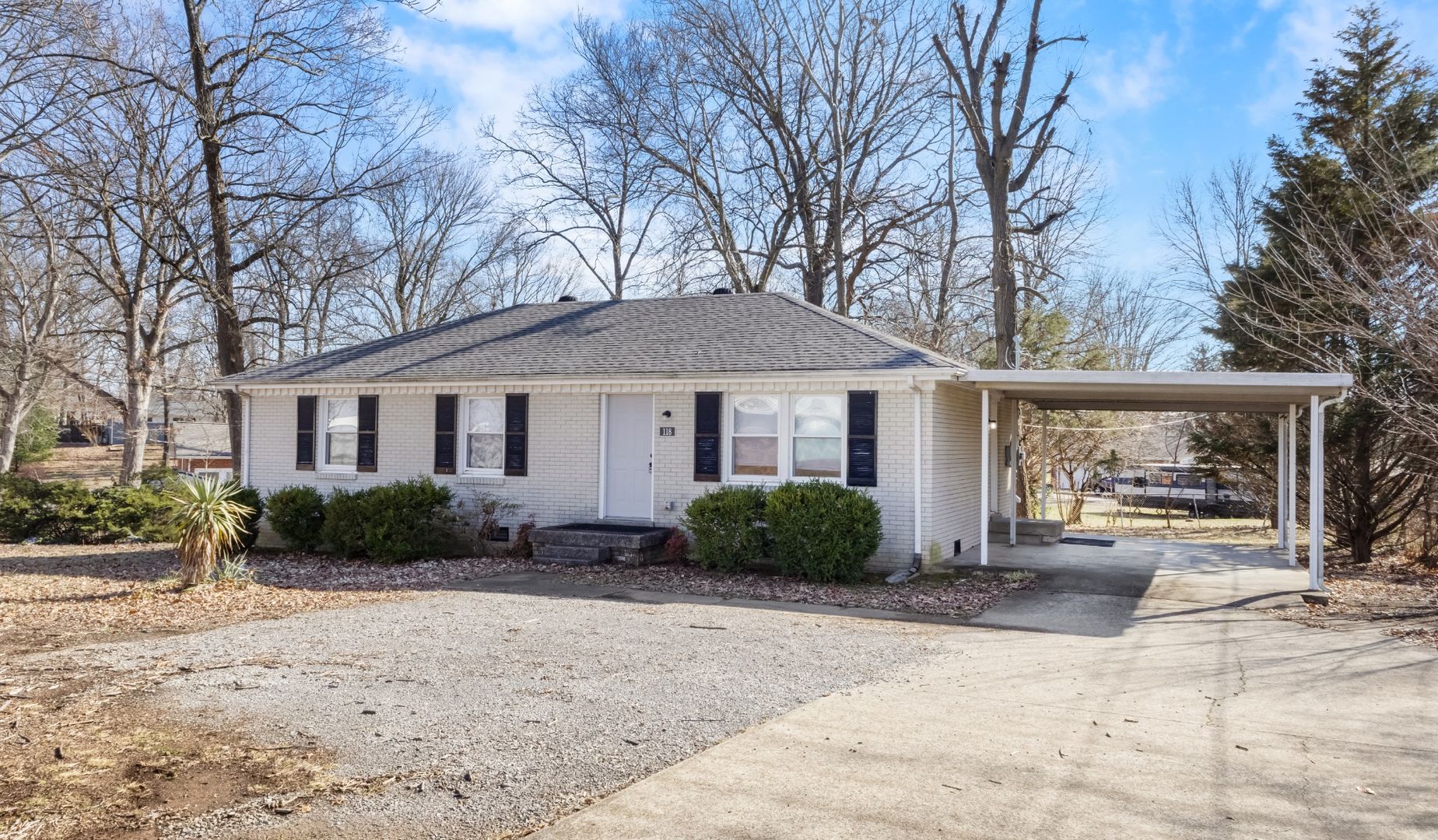 Clarksville House: 118 Union Hall Rd
