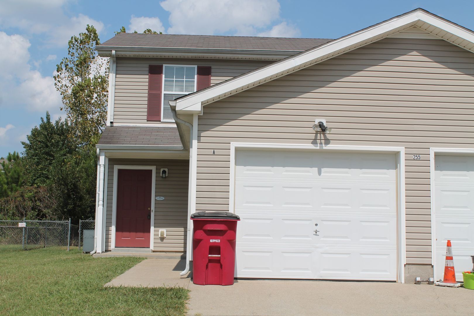 Clarksville Apartment: 255 Senator Dr.