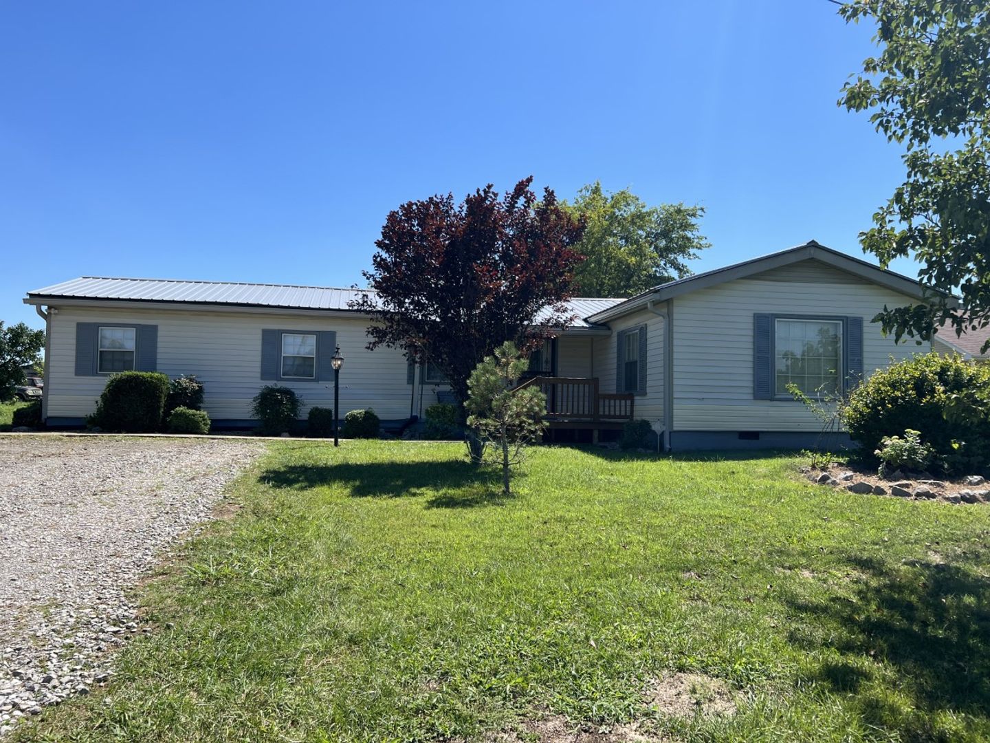 Clarksville House: 1550 Old Dover Rd