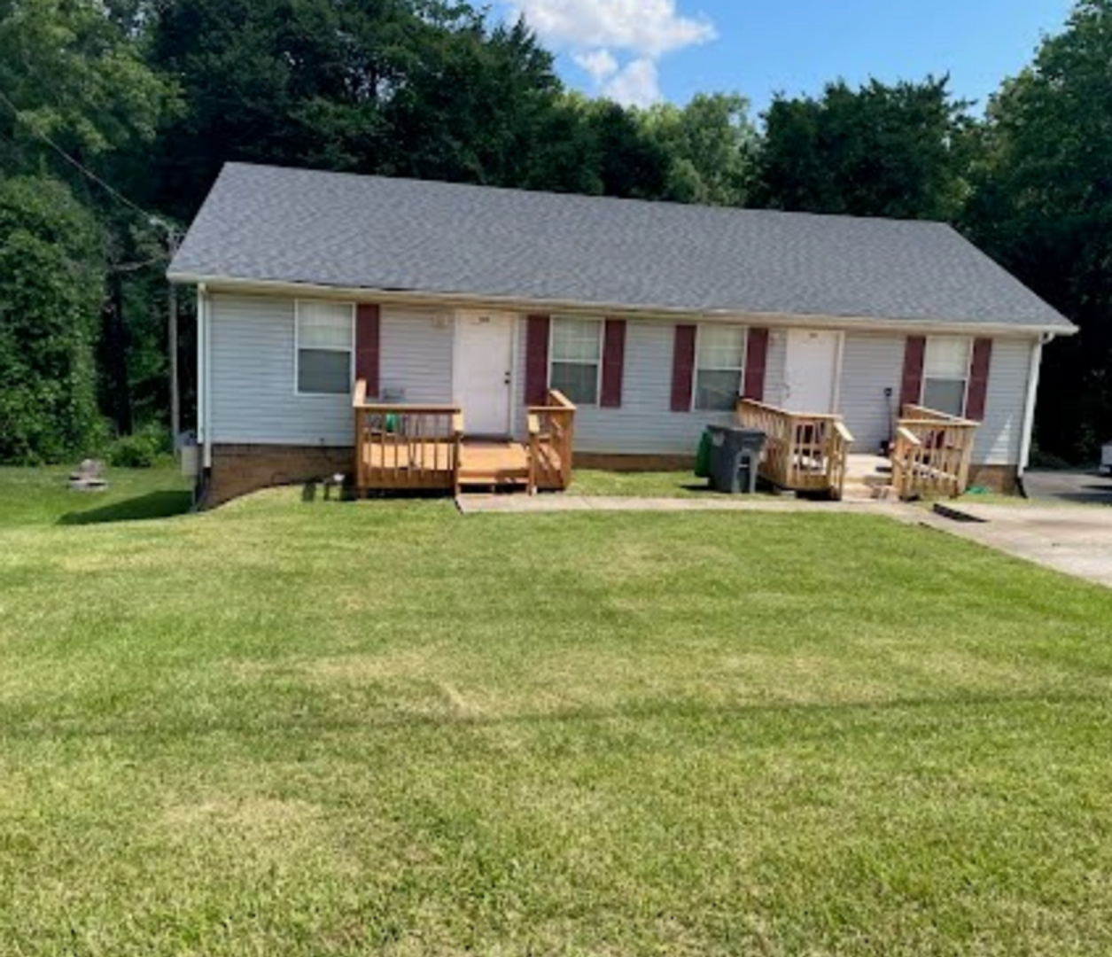 Clarksville Apartment: 705 Peachers Drive