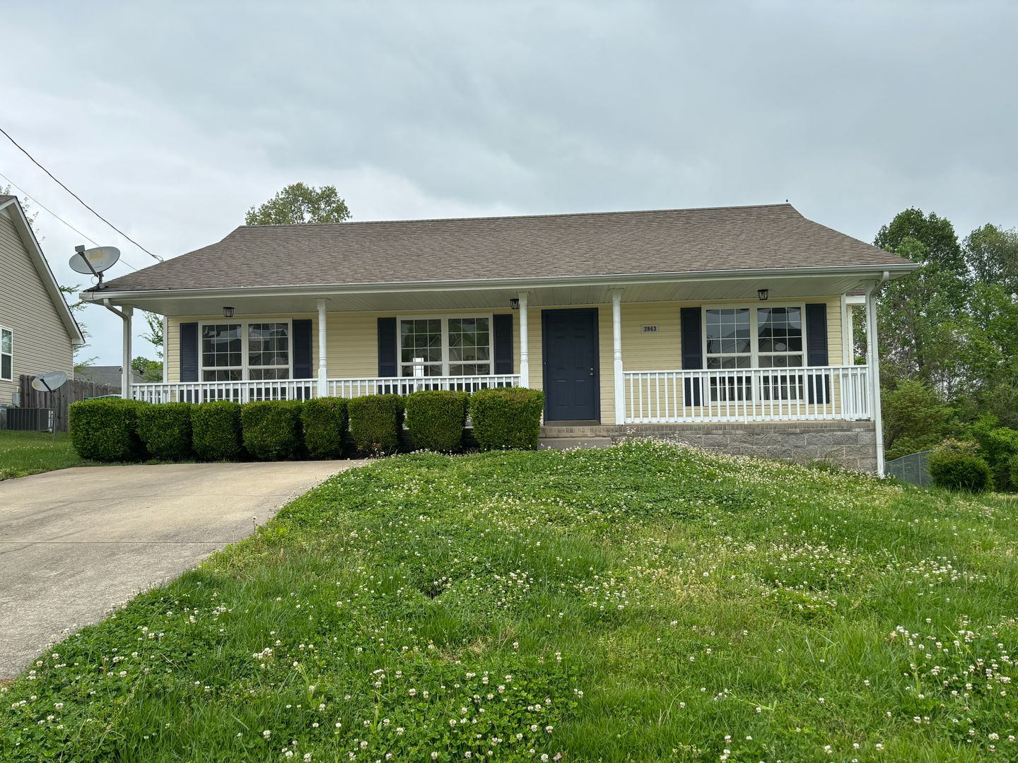 Clarksville House: 2863 Rome Ln