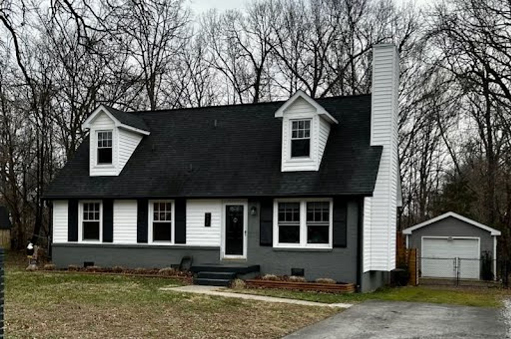 Clarksville House: 414 Newman Drive