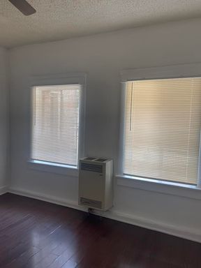 Studio PICO/UNION area $1,100! – photo 1