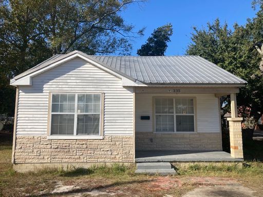 Biloxi 3 Bedroom – photo 1