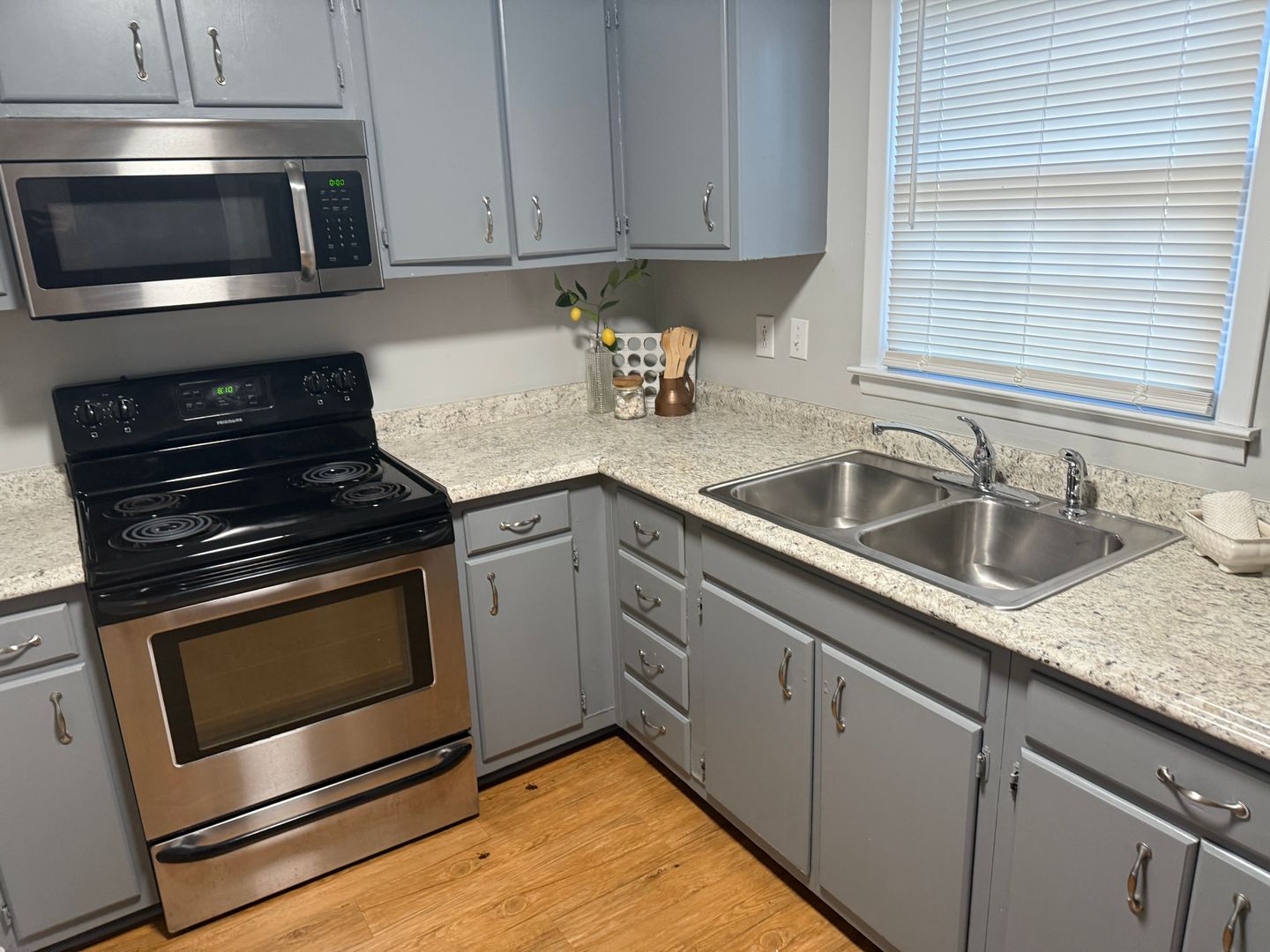 Charlotte House: 919 Pineborough Road