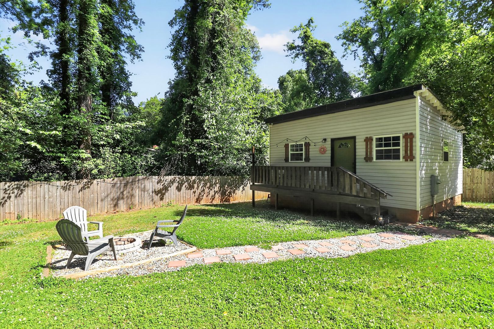 Charlotte House: 1954 Garibaldi Avenue