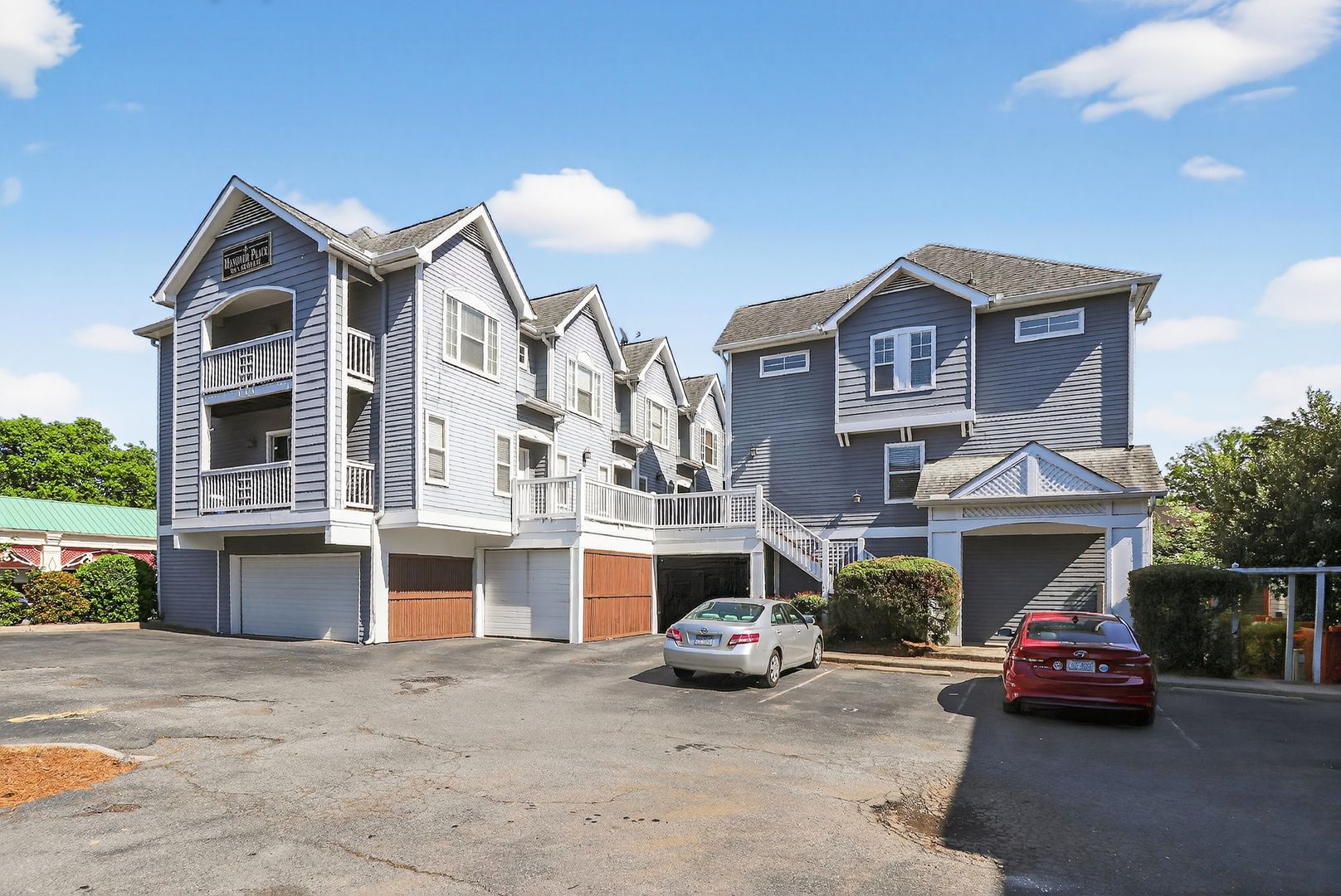 Charlotte House: 508 N Graham Street