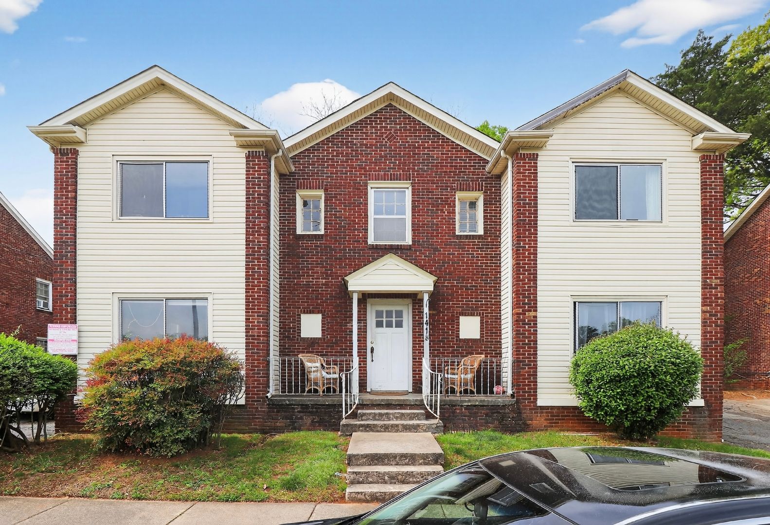 Charlotte House: 1418-4 Park Drive