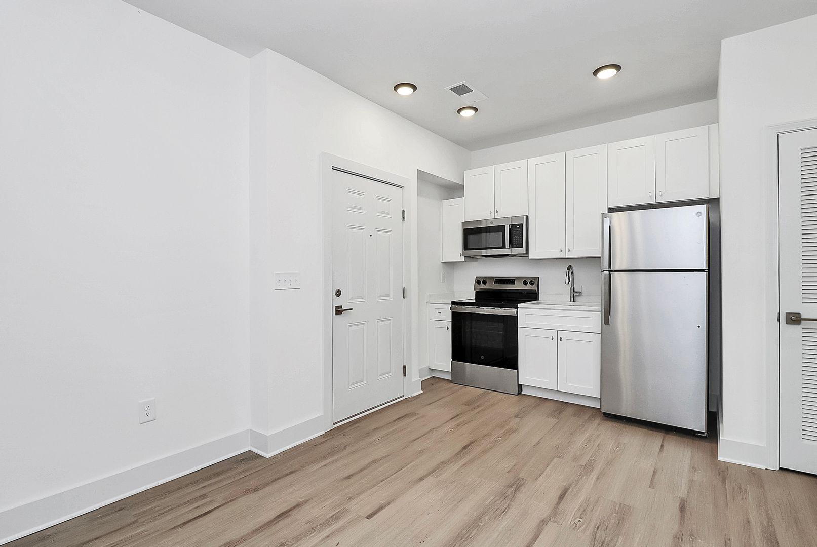 Charlotte House: 3515-106 Markland Drive