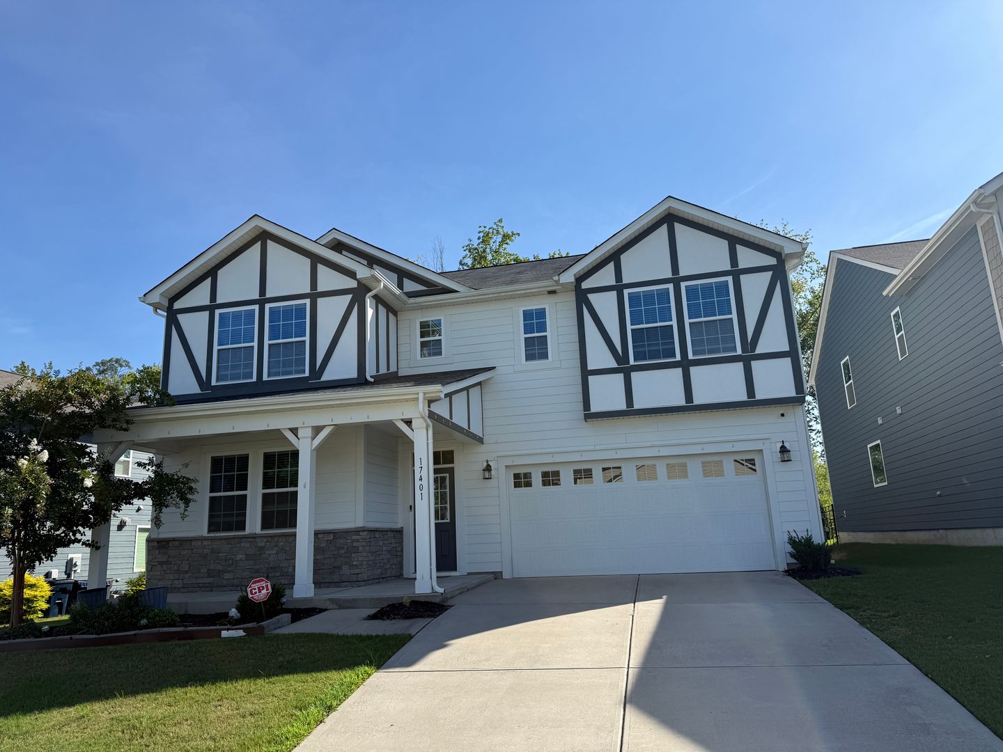 Huntersville House: 17401 Carolina Hickory Drive