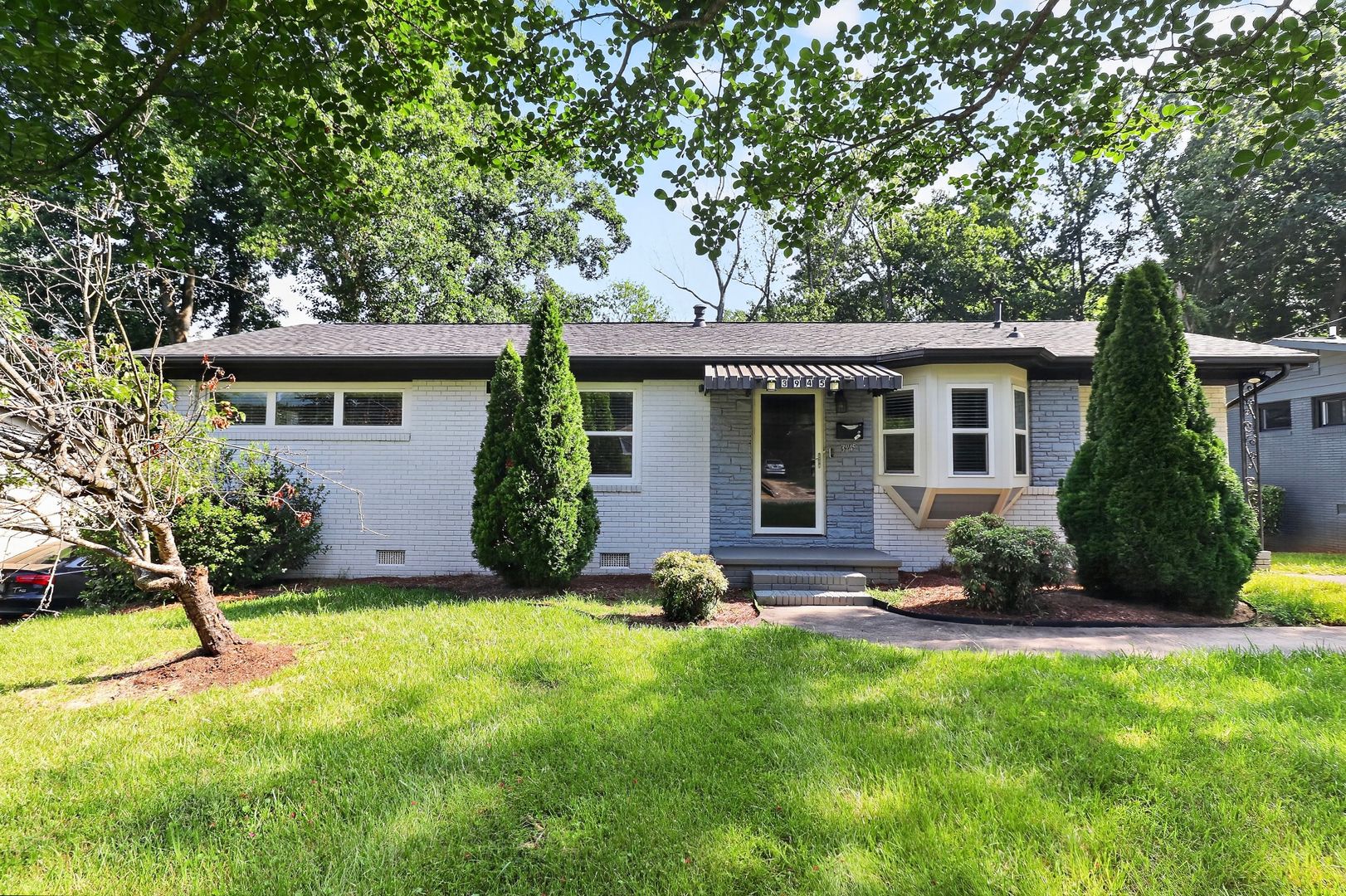 Charlotte House: 3945 Winfield Drive