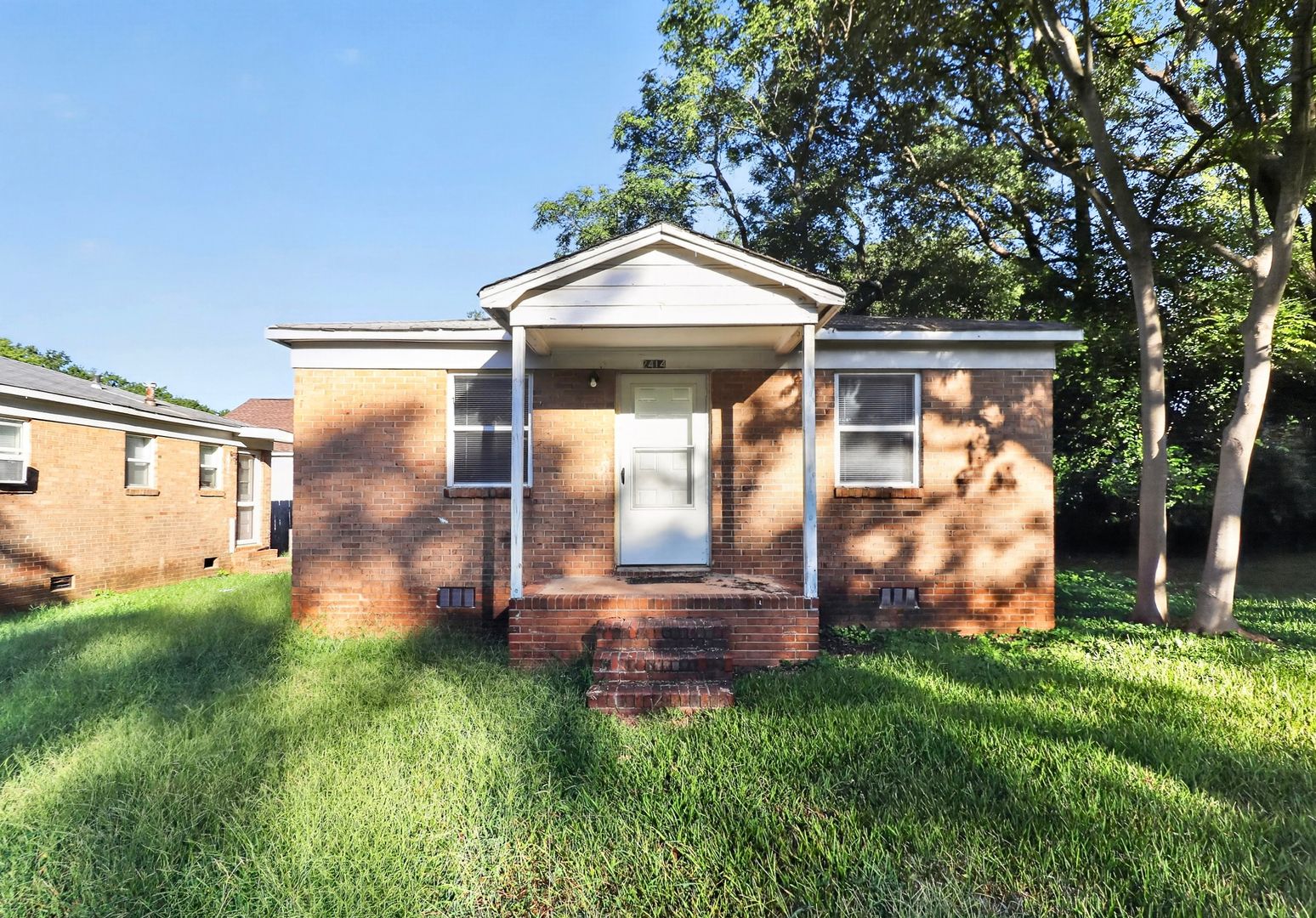 Charlotte House: 2414 Wilson Avenue