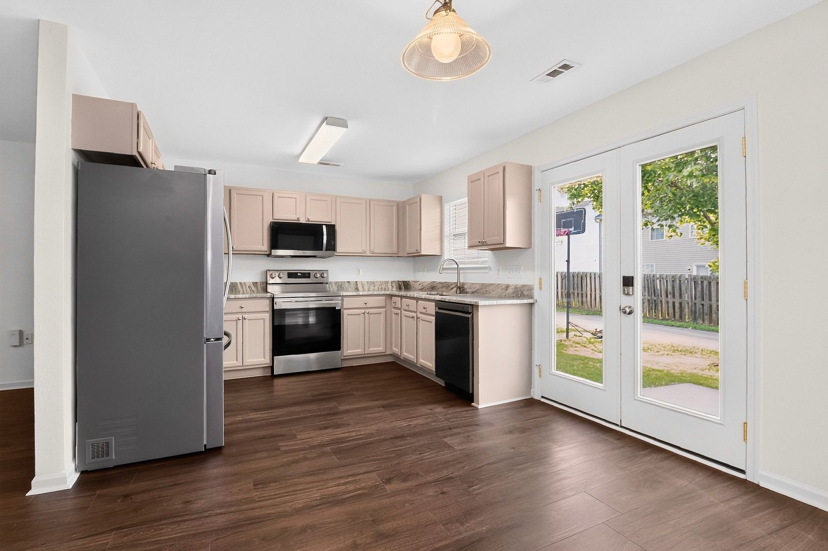 Charlotte House: 3928 Glory Street