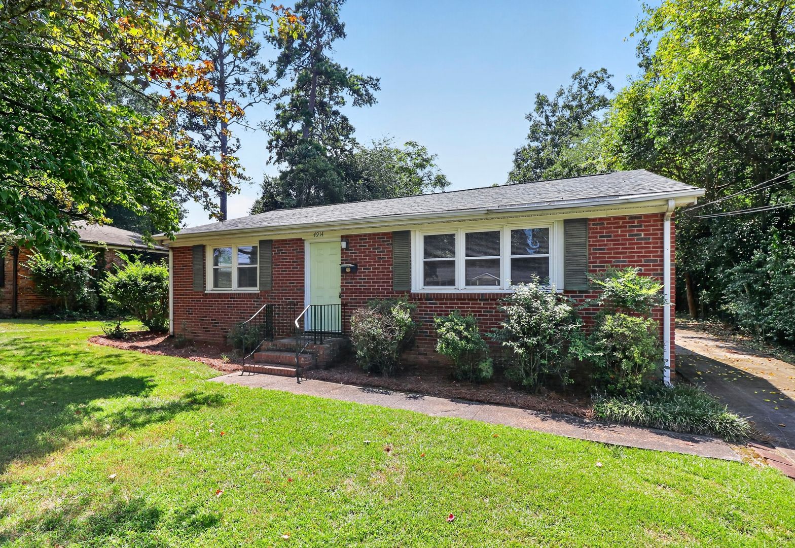 Charlotte House: 4914 Unaka Avenue