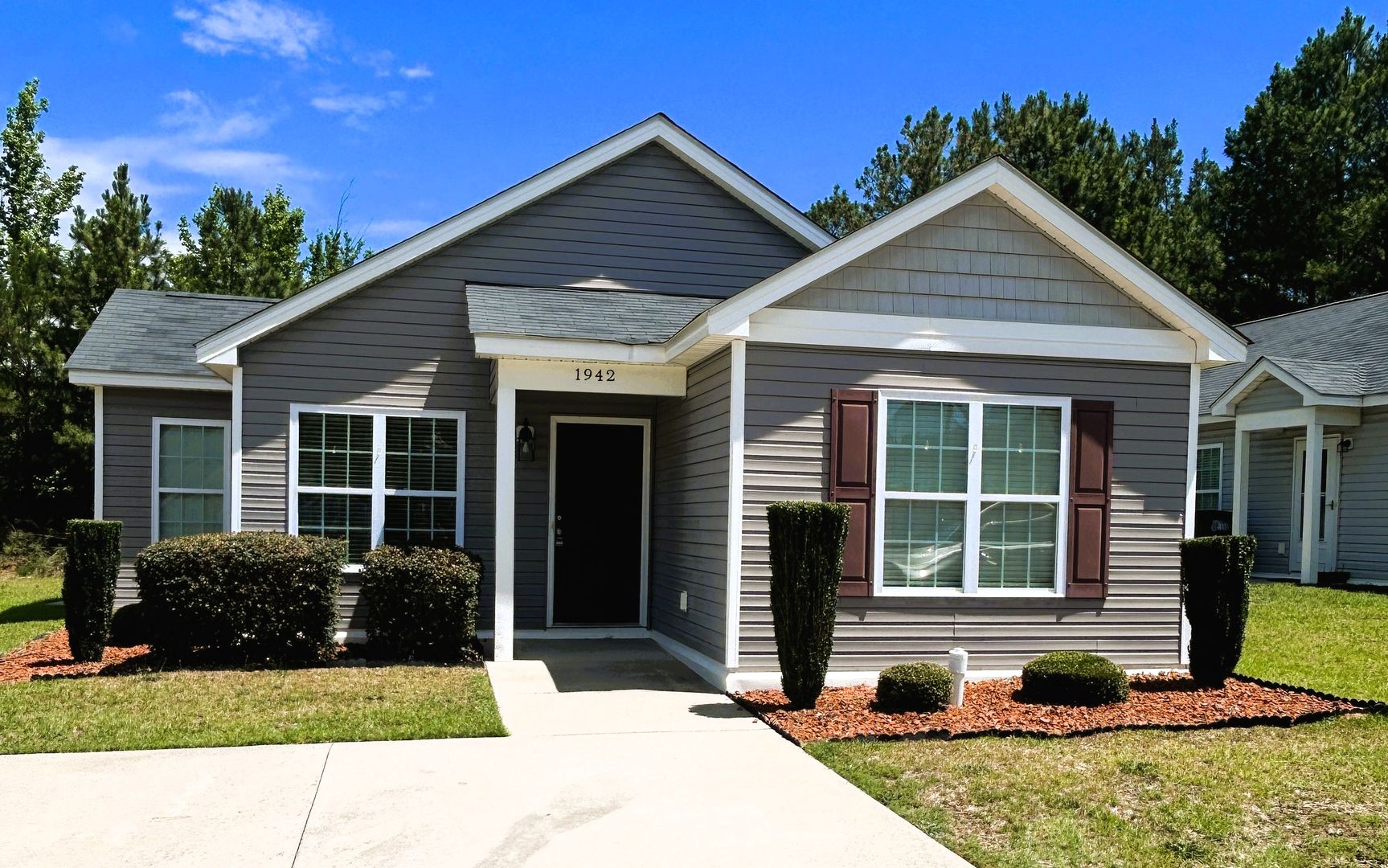 Rocky Mount House: 1942 Sapphire Road