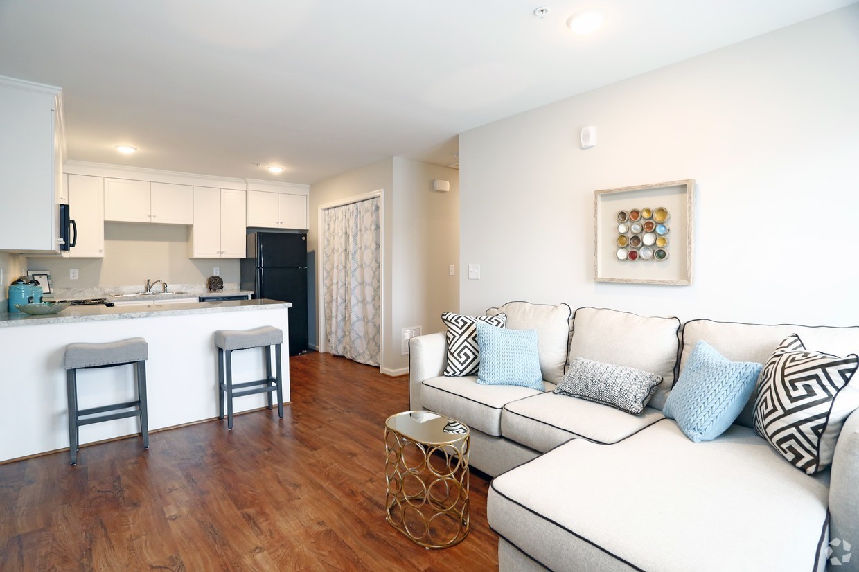 Rocky Mount Apartment: 2000 Sapphire Road