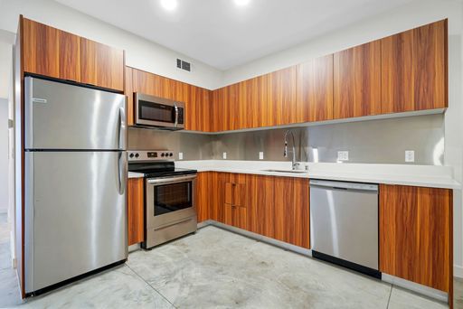 1 bedroom 1 bathroom – photo 1