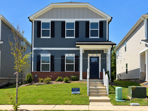 Beautiful new construction home in Wendell, ideally located just minutes from Downtown Wendell, Wendell Falls, and Knightdale, with convenient access to US-64/US-264. – photo 1