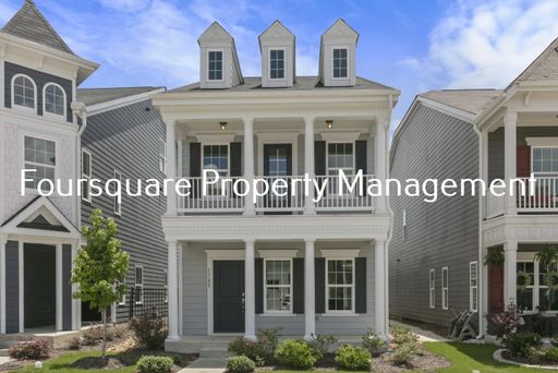 Spacious Single-Family Home with Main-Level Primary Suite, 2nd Floor Loft & 2-Car Garage, Community Pool in Apex – photo 1