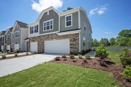 In Holly Springs,Spacious 3-Bed / 2.5-Bath End-Unit Townhome with Fireplace, Screened Porch & 2-Car Garage – photo 1
