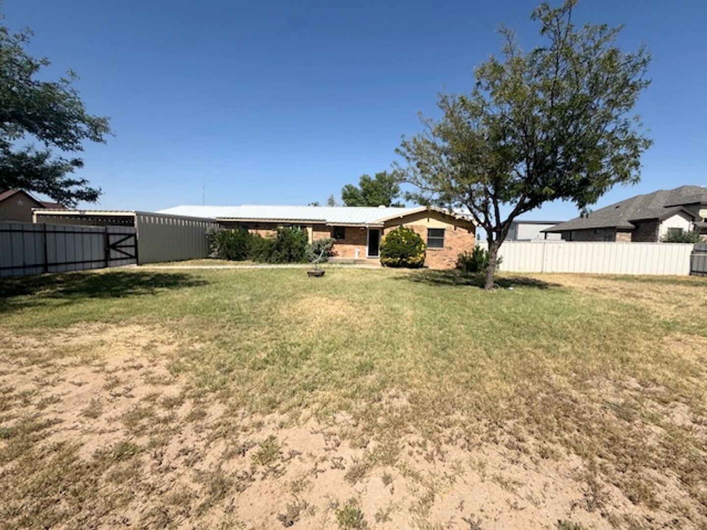 Gardendale House: 14636 Western Ave.