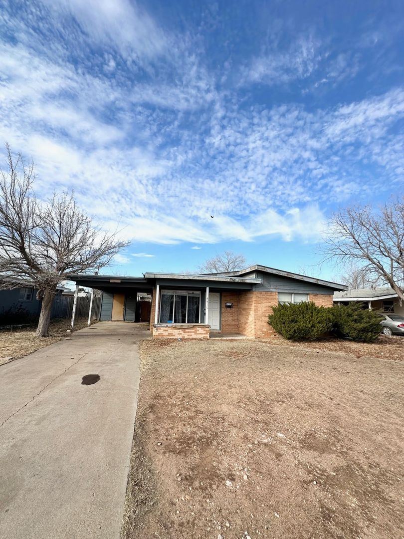 Midland House: 4410 Roosevelt