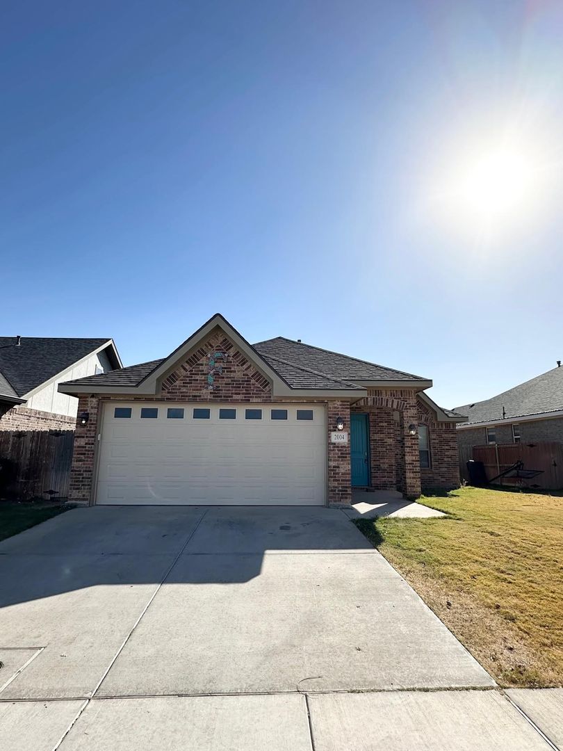 Odessa House: 2004 Boise Dr.