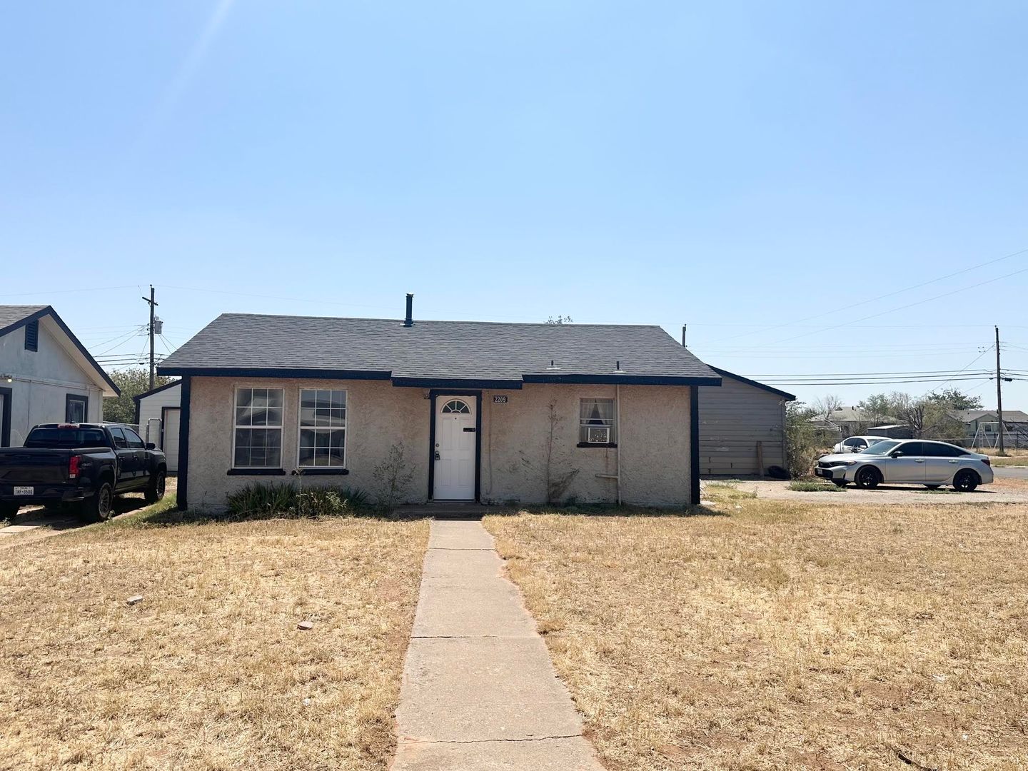 Midland House: 2209 Kentucky