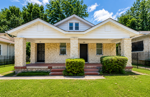 Renovated Duplex | 2 bed 1 bath – photo 1