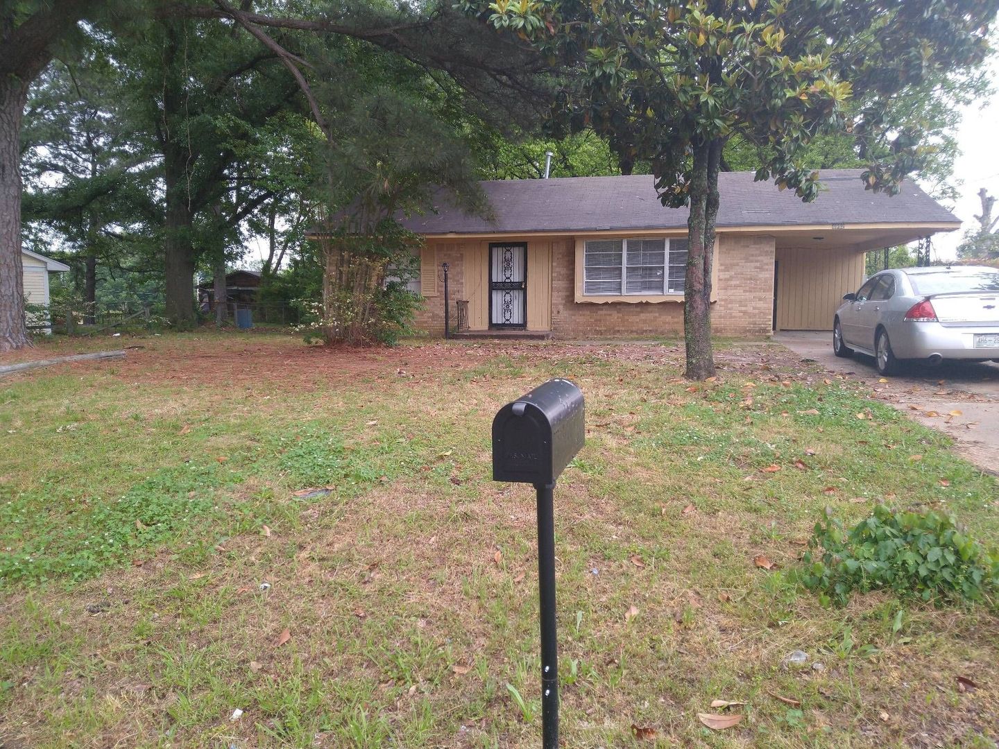 Memphis House: 4932 Leonard Rd