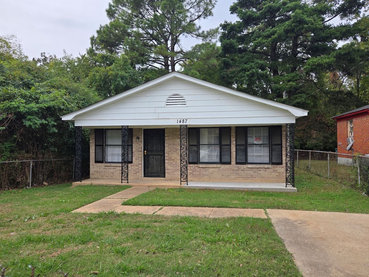 Memphis House: 1487 Pope St