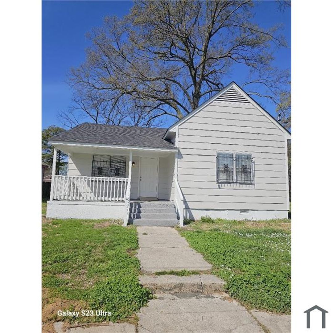 Memphis House: 659 Pearce St