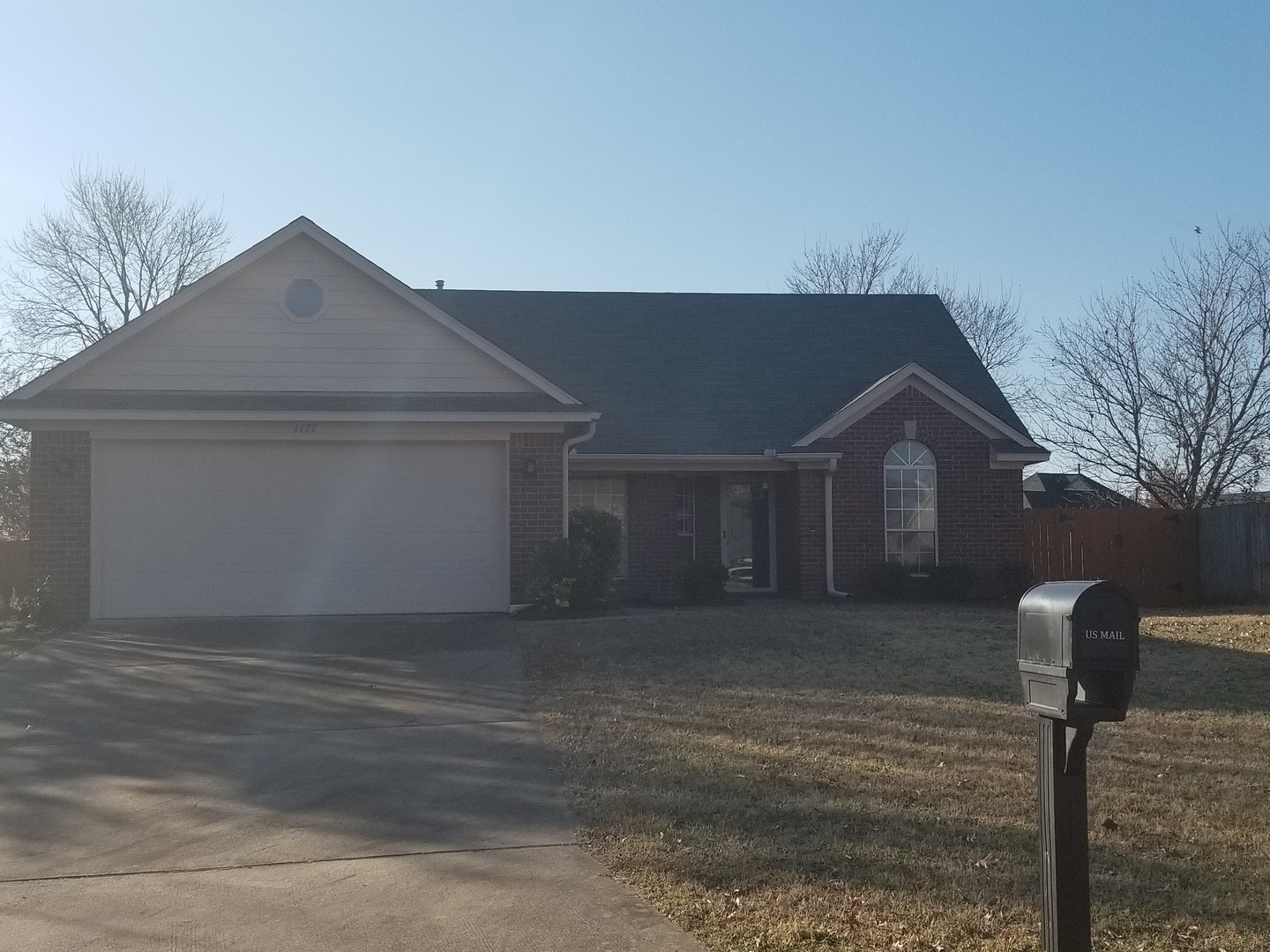 Southaven House: 1177 Custer Drive East