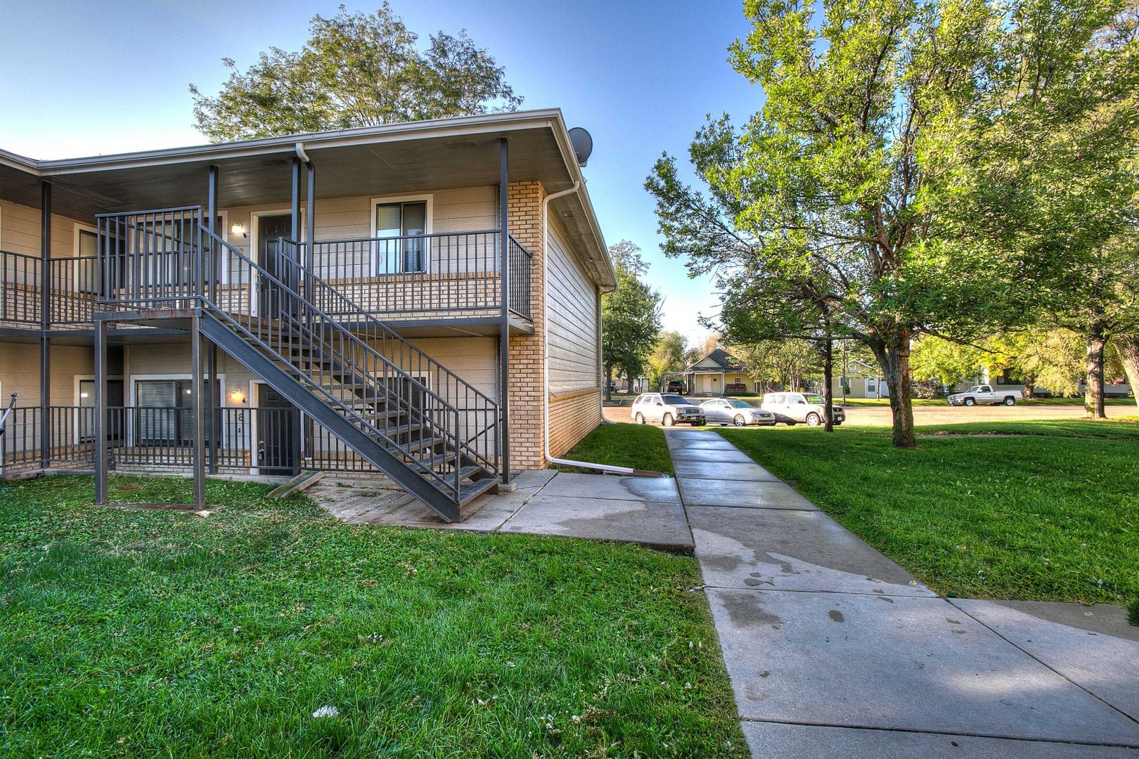Greeley Apartment: 520 13th Ave