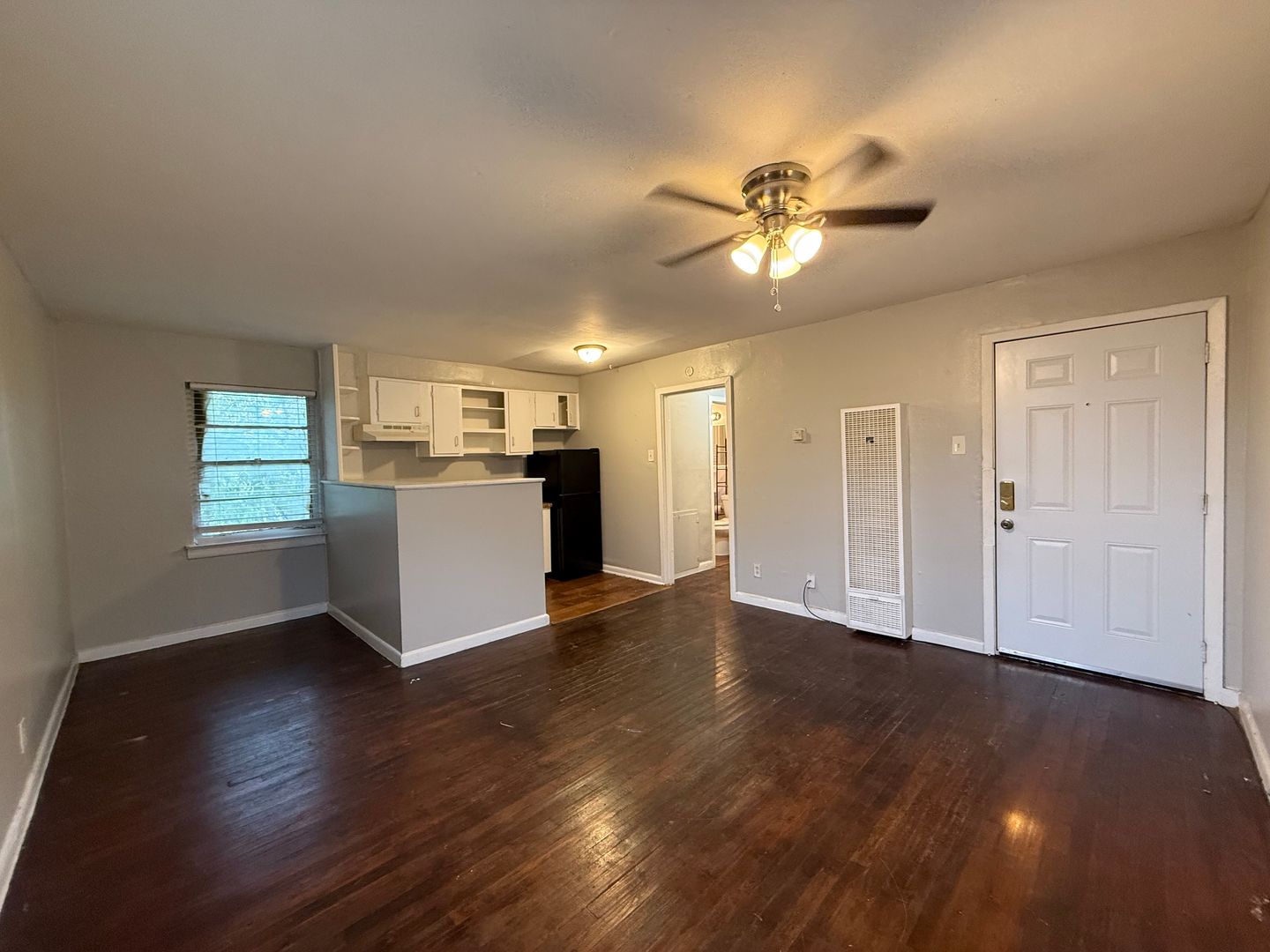 Dallas Apartment: 4815 Live Oak Street