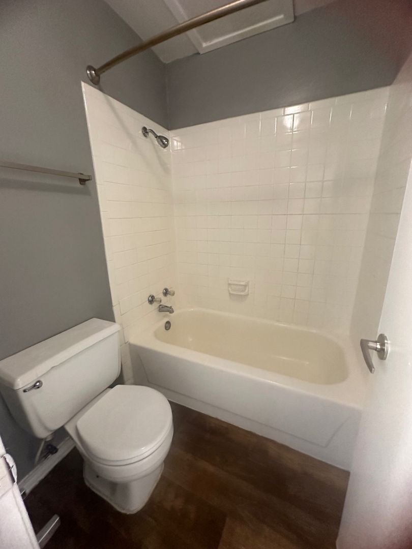 Arlington Townhome: 1100 Millview Drive #1201