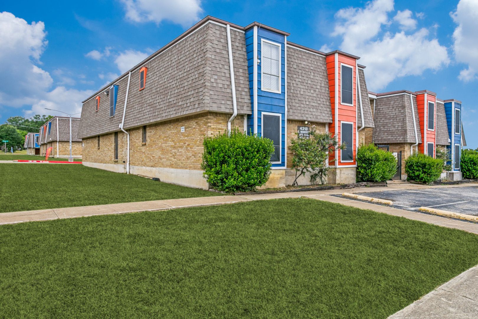 Fort Worth Apartment: 4316-4321 Baldwin Ave
