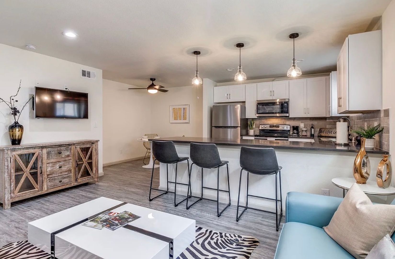 Dallas Apartment: 4912 Gaston