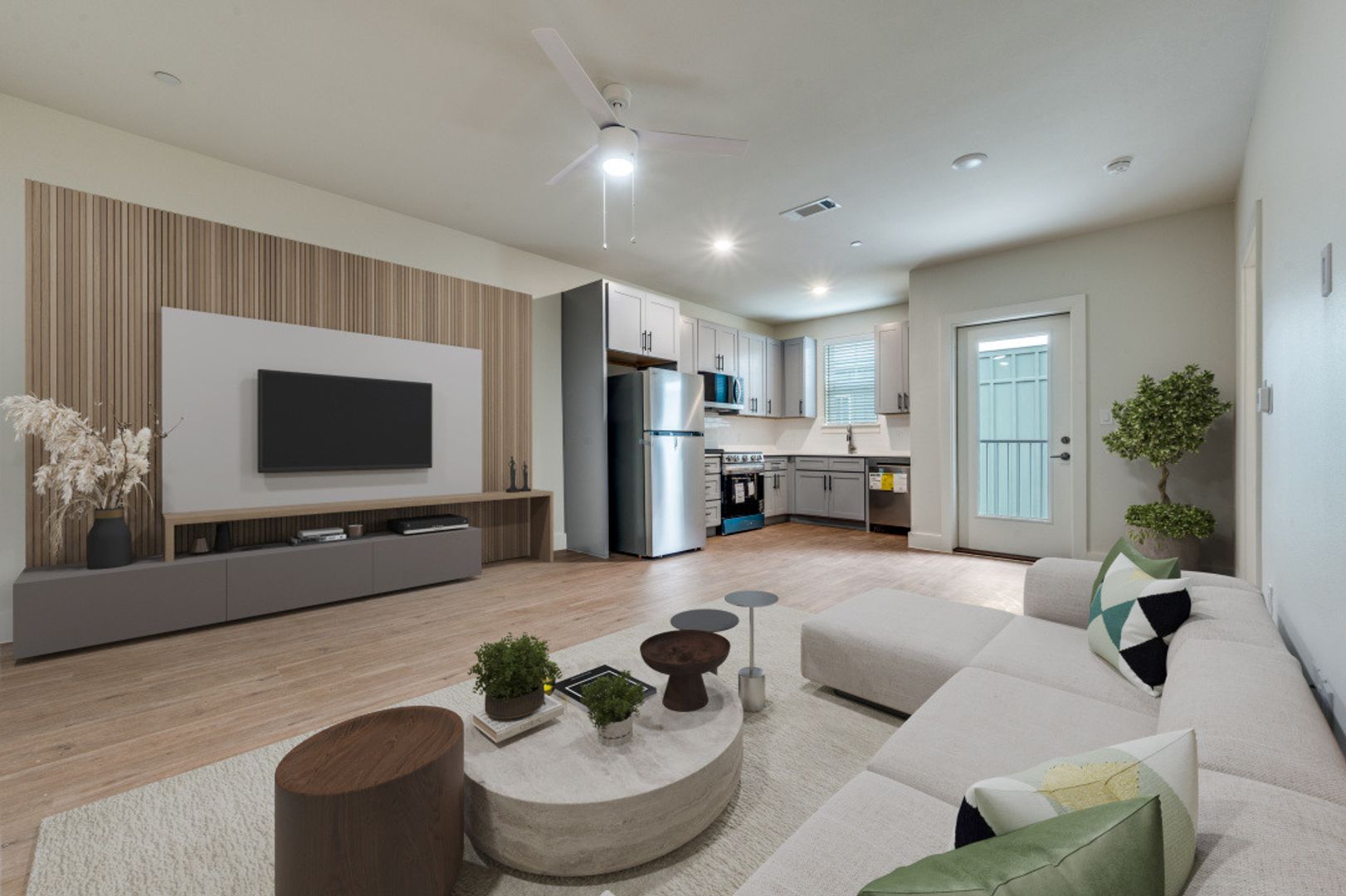 Dallas Apartment: 5317 Reiger