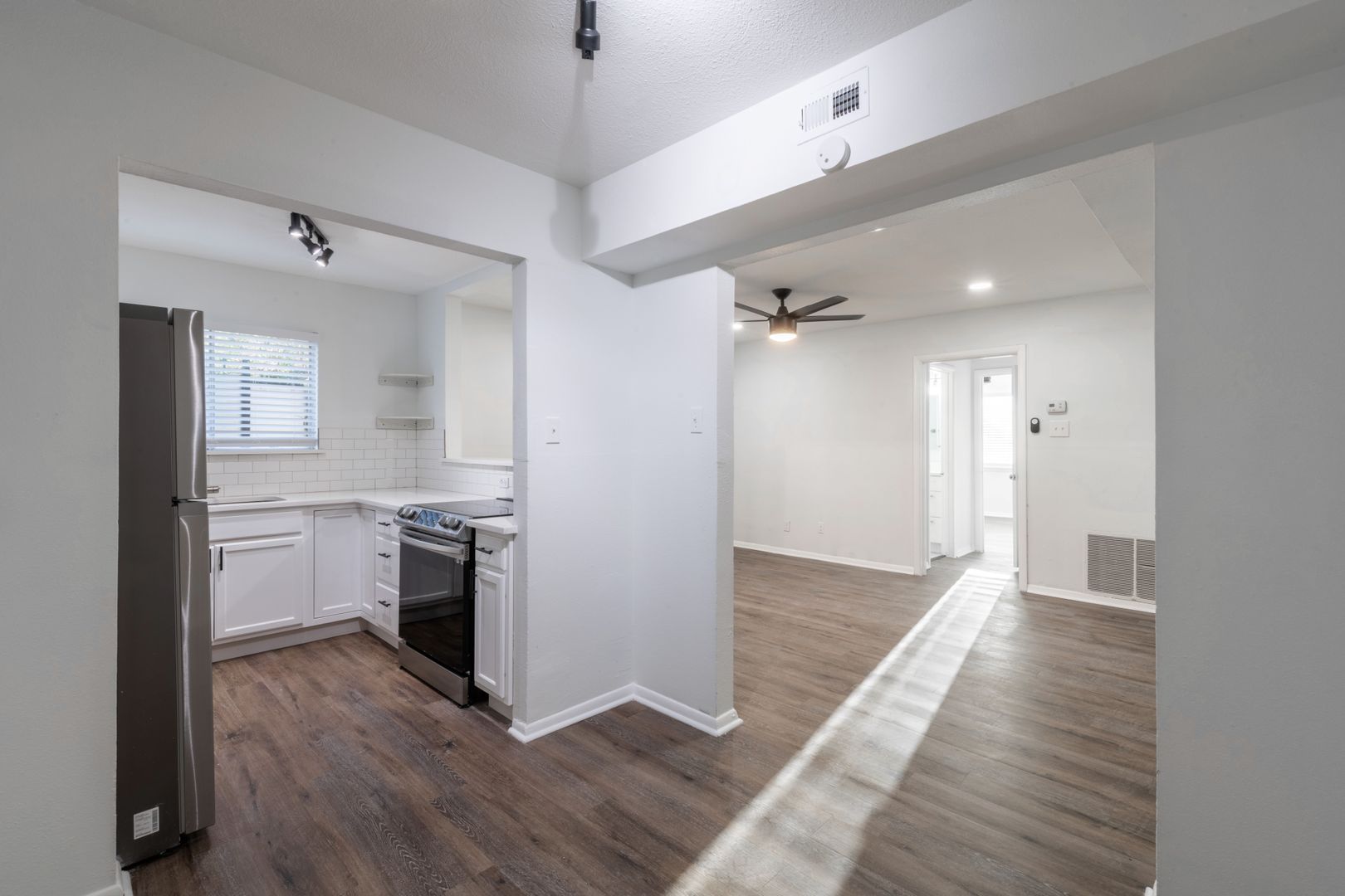 Dallas Apartment: 5921 Gaston Avenue